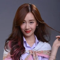 Irin Jaratpun(Claire)