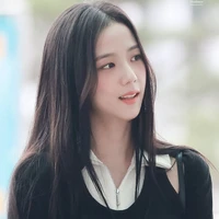 Jisoo ( Em )