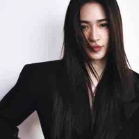 LingLing Sirilak Kwong [Cô]