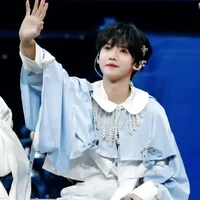 trương dịch nhiên-em2