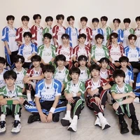 tác giả lùn