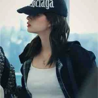 Becky Rebecca Patricia Armstrong (Nàng)