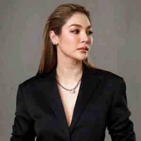 Faye Peraya 