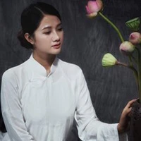 Hoàng Thùy Linh