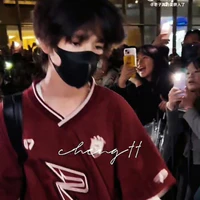 Vương Lỗ Kiệt_gãᒾ