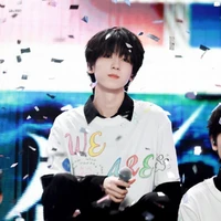 Dương Bác Văn-hắn