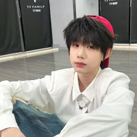 Trần Dịch Hằng_anh²