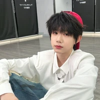 Trần Dịch Hằng_anh²