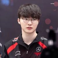 Lee Sanghyeok ( Faker )🐧