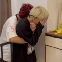 T/g khùng khùng điên điên