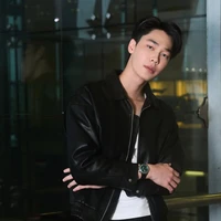 Jirawat Sutivanichsak ( Dew )