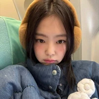 Kim Jennie [Em]