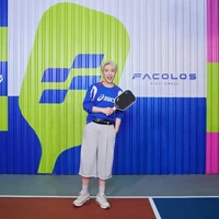 Trần Phong Hào - anh họ  Bảo