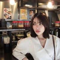 charlotte austin *bạn nàng*