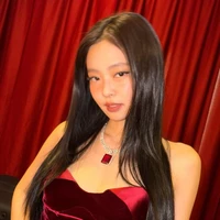 Kim Jennie ( chị )