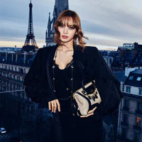 Lalisa( cô )