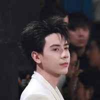 Lê Quang Hùng _Phone