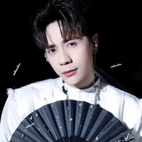 Lê Quang Hùng ( cậu cả )