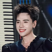 Quang Hùng _Alpha_(2)