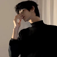 Oh Chunghee ( bố Hanbin)