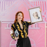 Chị bé