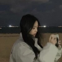 Hanni (bạn Jihye)
