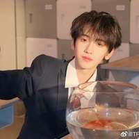 Tả Kì Hàm (H)