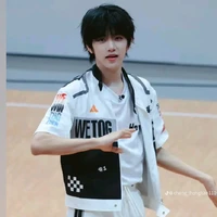 Trương Hàm Thụy (T)