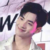 Hùng Huỳnh