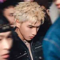 Trần Minh Hiếu-thiếu gia họ Trần(T)