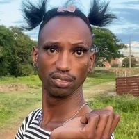 Đàn em chị Phiến