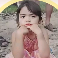 Charlotte [8 tuổi]