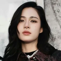 LingLing Sirilak Kwong (cậu)