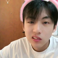 Thấy gái đẹp bao giờ chx tác giả nò