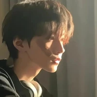 Đường Thiên Trung _hắn