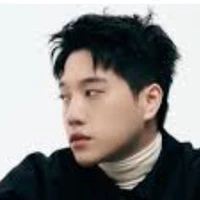 Hiếu Đinh(Kewtiie)