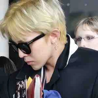 T/g vợ Jiyong