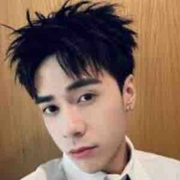 Lê quang hùng