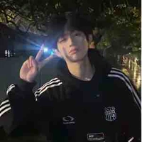 Trần Ái Phúc ( a n9/bạn nam9)