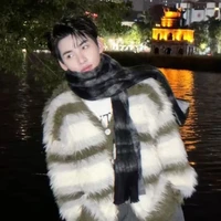 Huỳnh Hoàng Hùng- Hùng Huỳnh