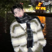 Huỳnh Hoàng Hùng- Hùng Huỳnh