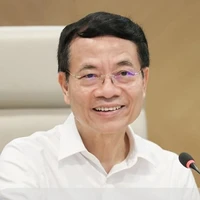 Nguyễn Mạnh Hùng