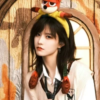 Bách Hân Dư (Tiểu Bạch)