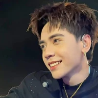 Quang Hùng _materD