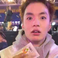 Tác giả mê nề gíp