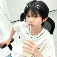 vợ iêu Chenyiheng_(tác giả)