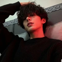 Lục Tư Thành (nam 9)