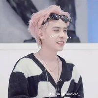 Q.Hùng