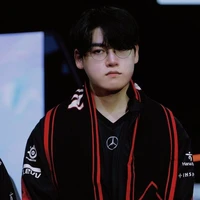 Lee Minhyung ( T1 Gumayusi)
