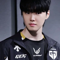 Jeong Jihoon ( GenG Chovy)